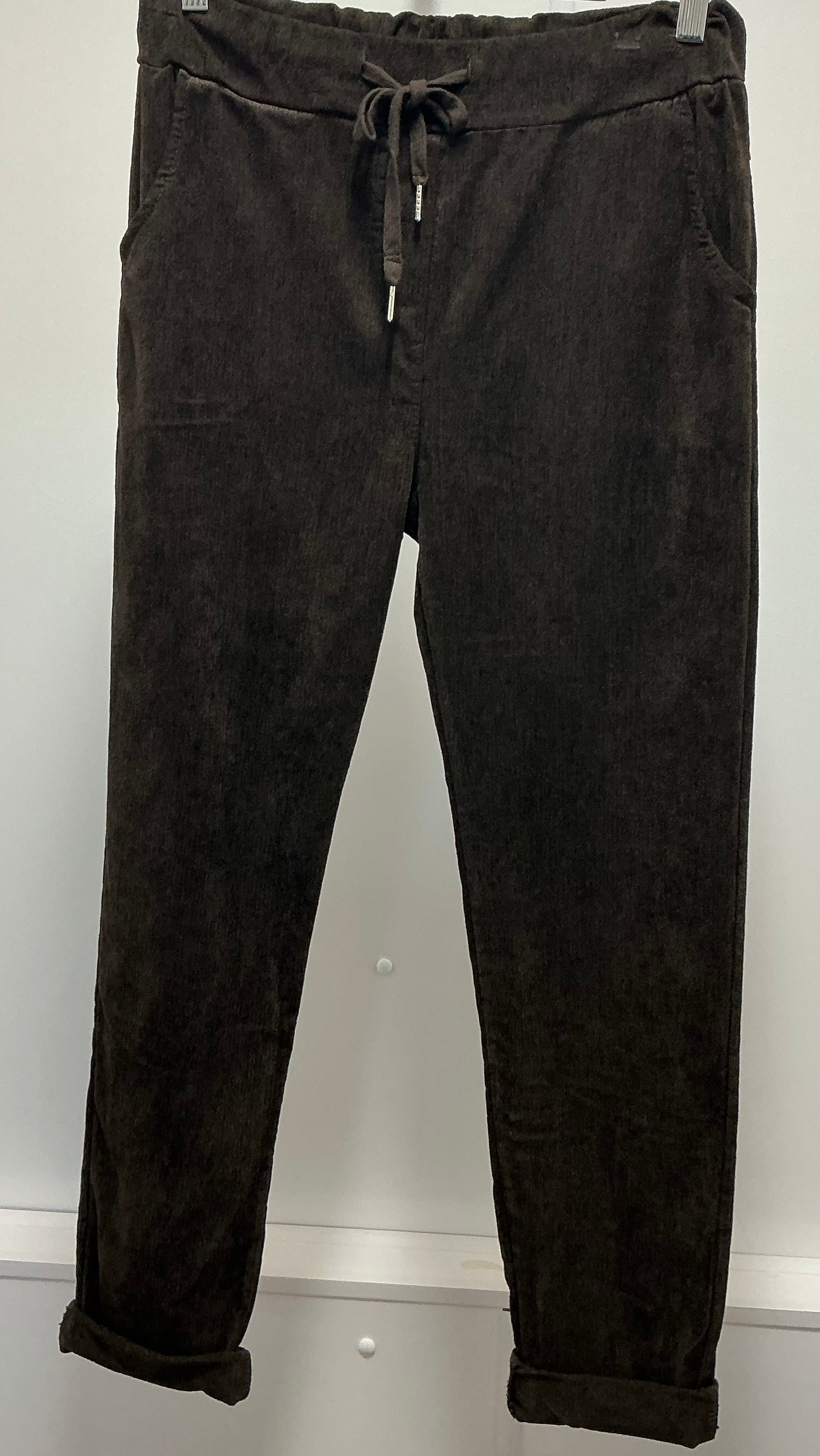 Ultra fine Needle Cord Magic Trouser