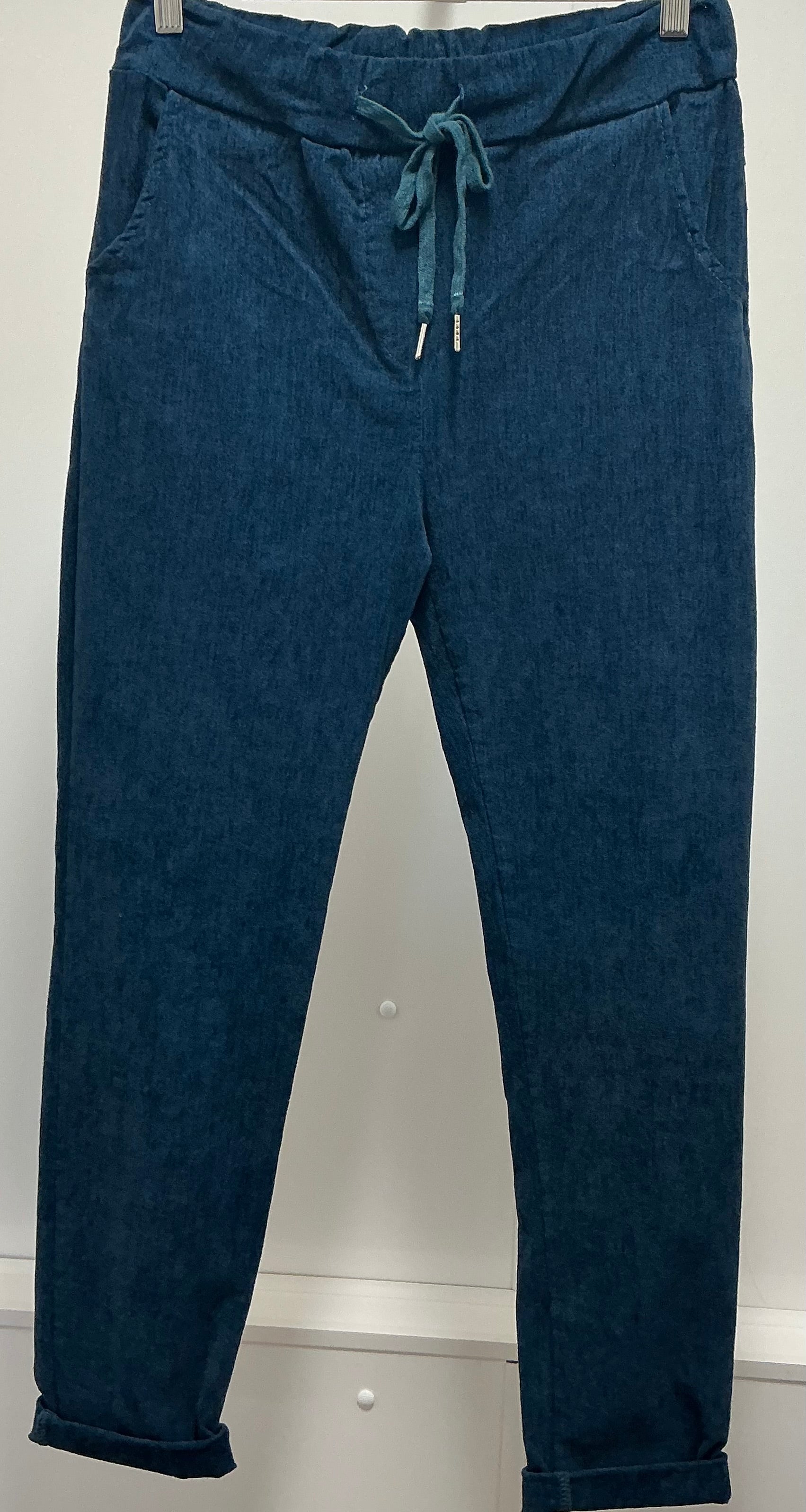 Ultra fine Needle Cord Magic Trouser