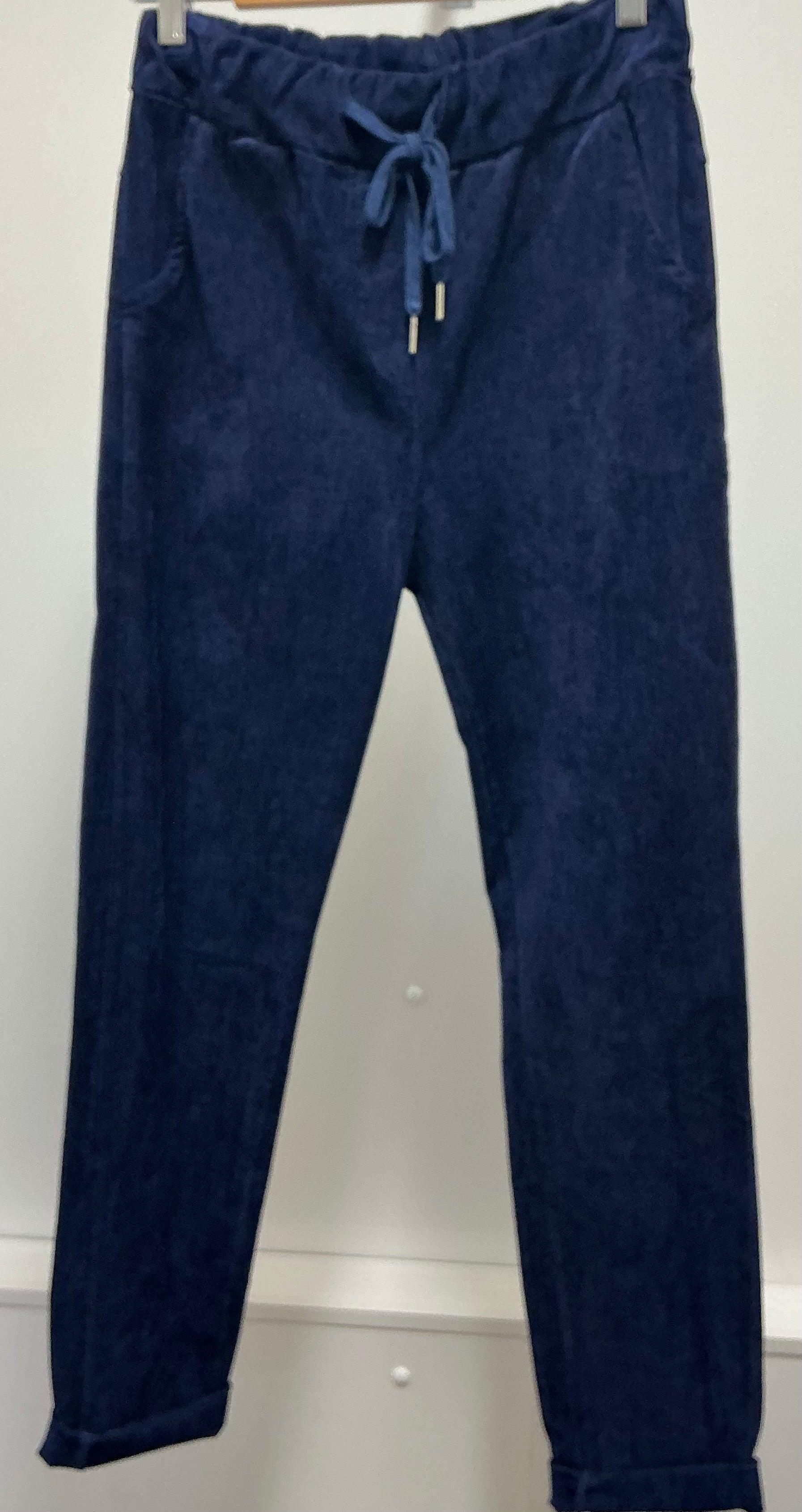 Ultra fine Needle Cord Magic Trouser