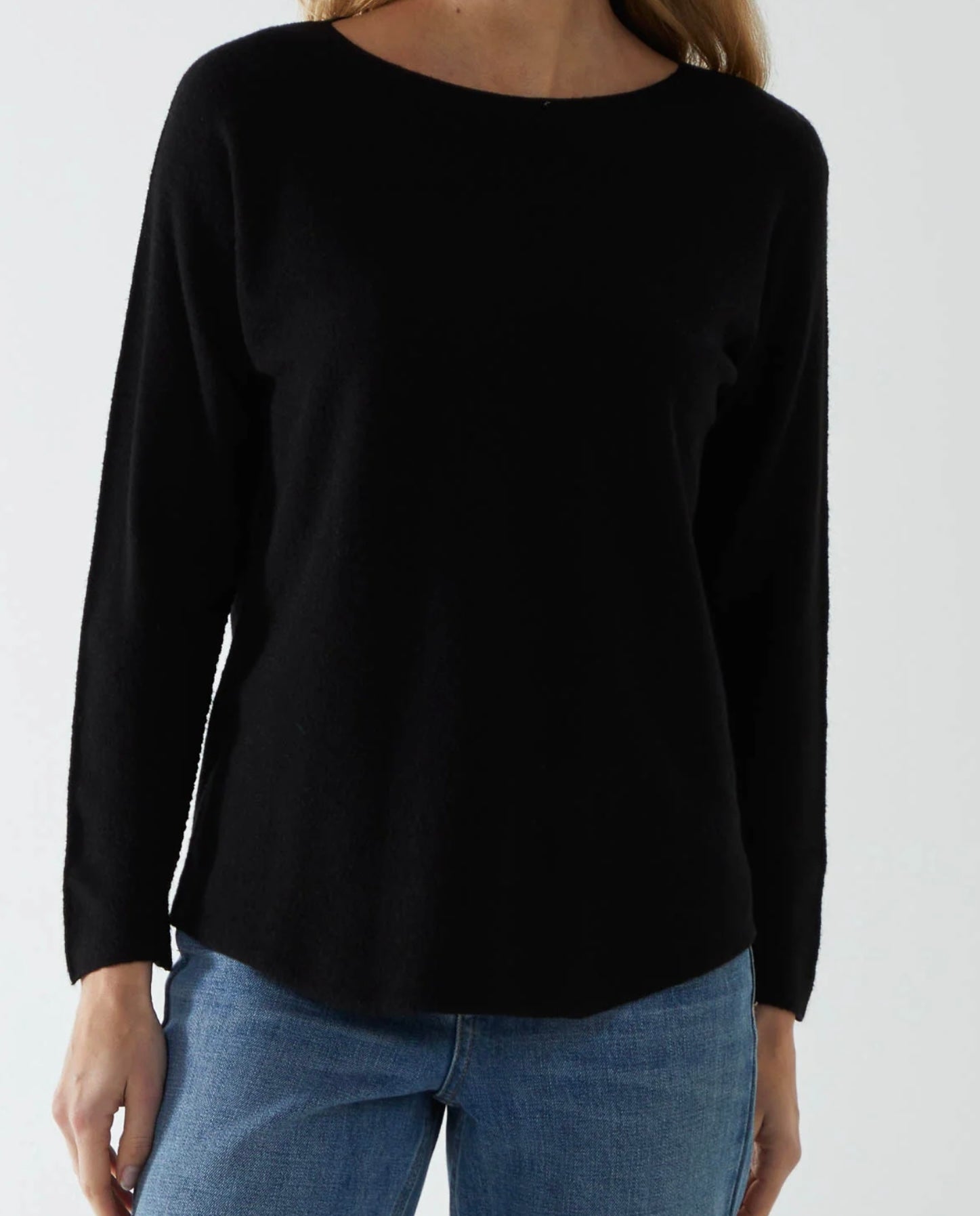 Round Neck Fine Knit Jumper