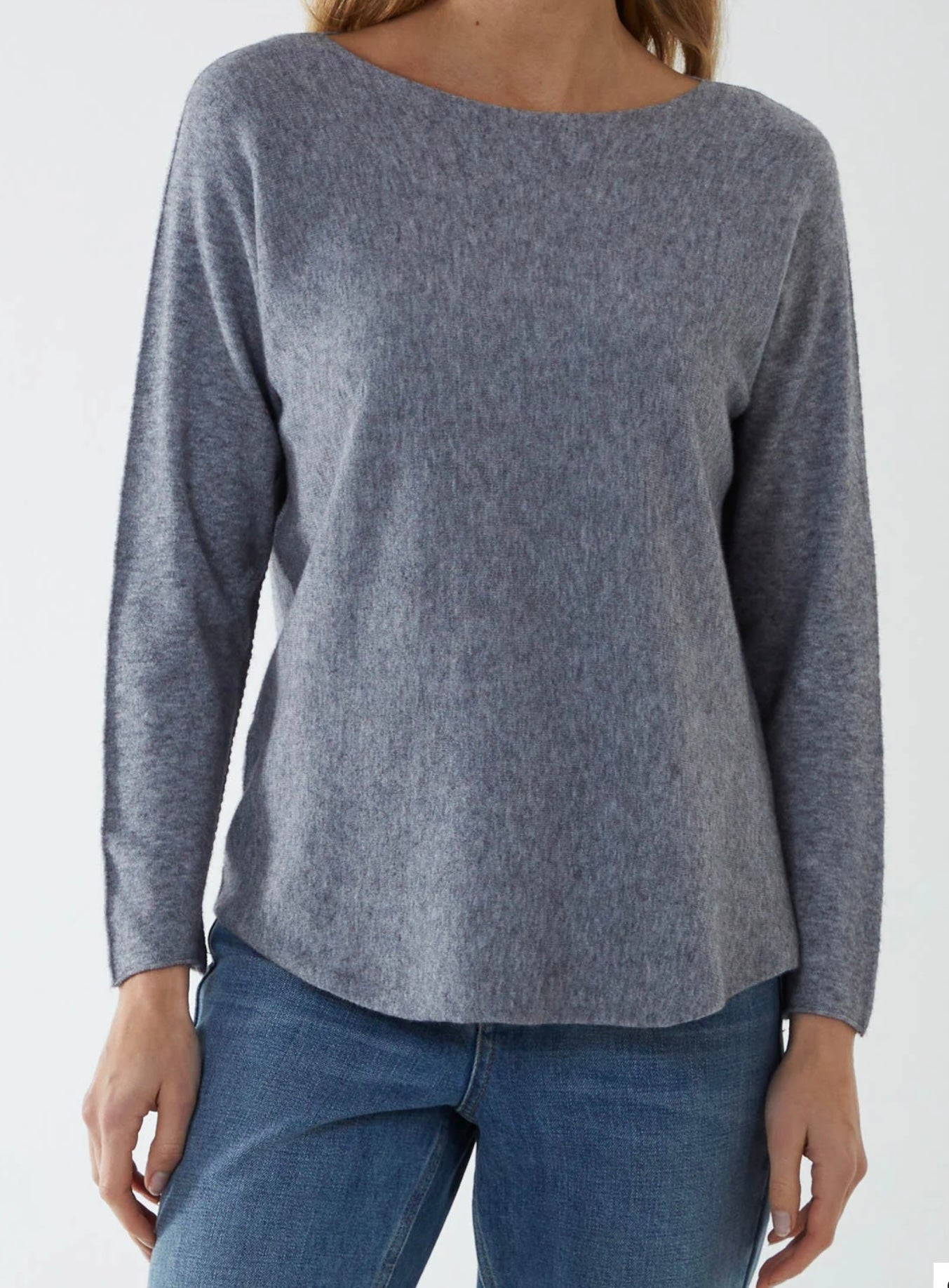 Round Neck Fine Knit Jumper