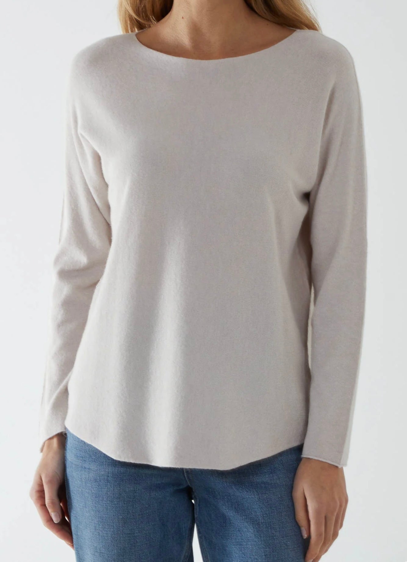 Round Neck Fine Knit Jumper